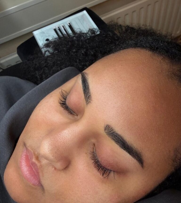 Resultaat Henna Brows bij Douceur Glow Studio in Aalten