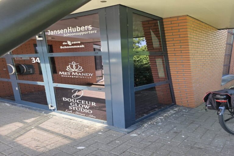 Douceur Glow Studio aan de Broekstraat 34 in Aalten