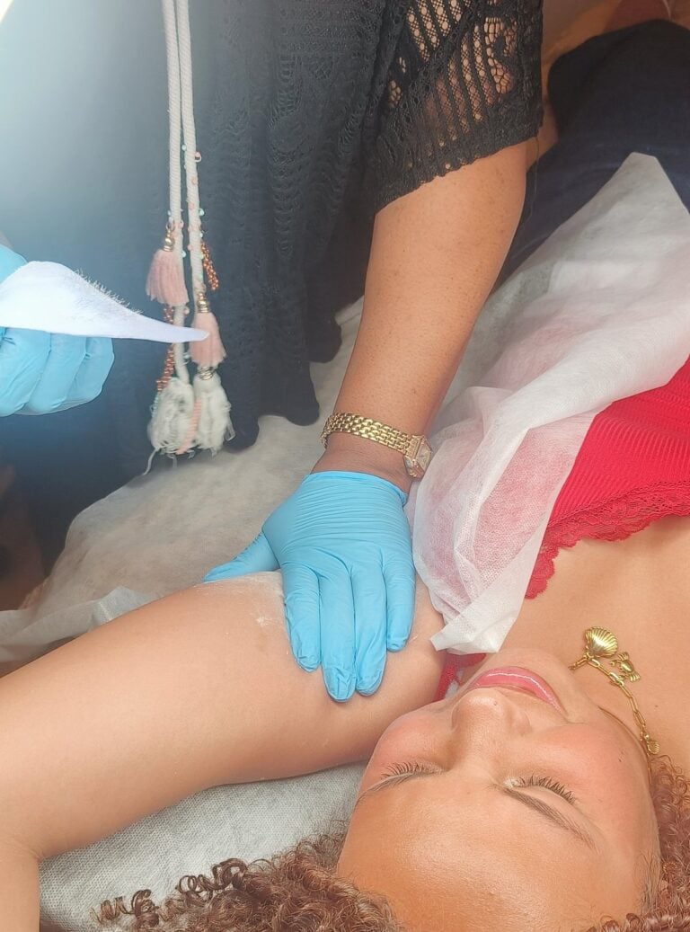 Waxen salon Aalten, harsen bij Douceur Glow Studio