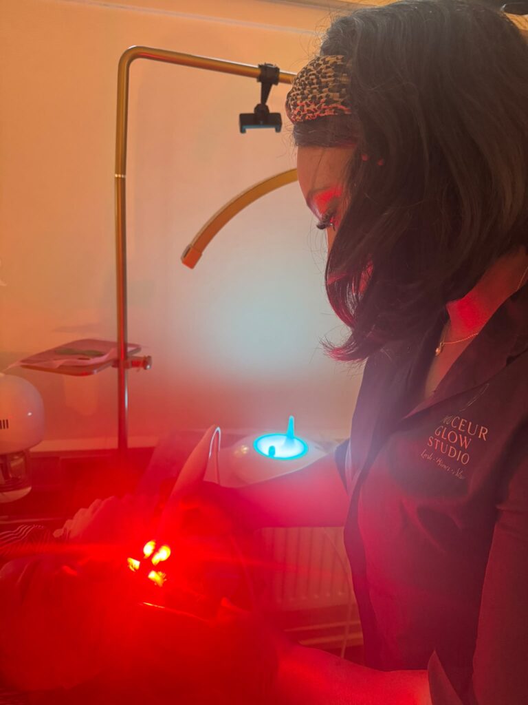 La Fontaine behandeling met LED-licht bij Douceur Glow Studio in Aalten